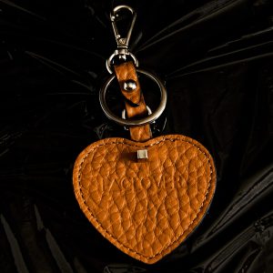 HEART KEYCHAIN IN CUOIO QUINTINO LEATHER
